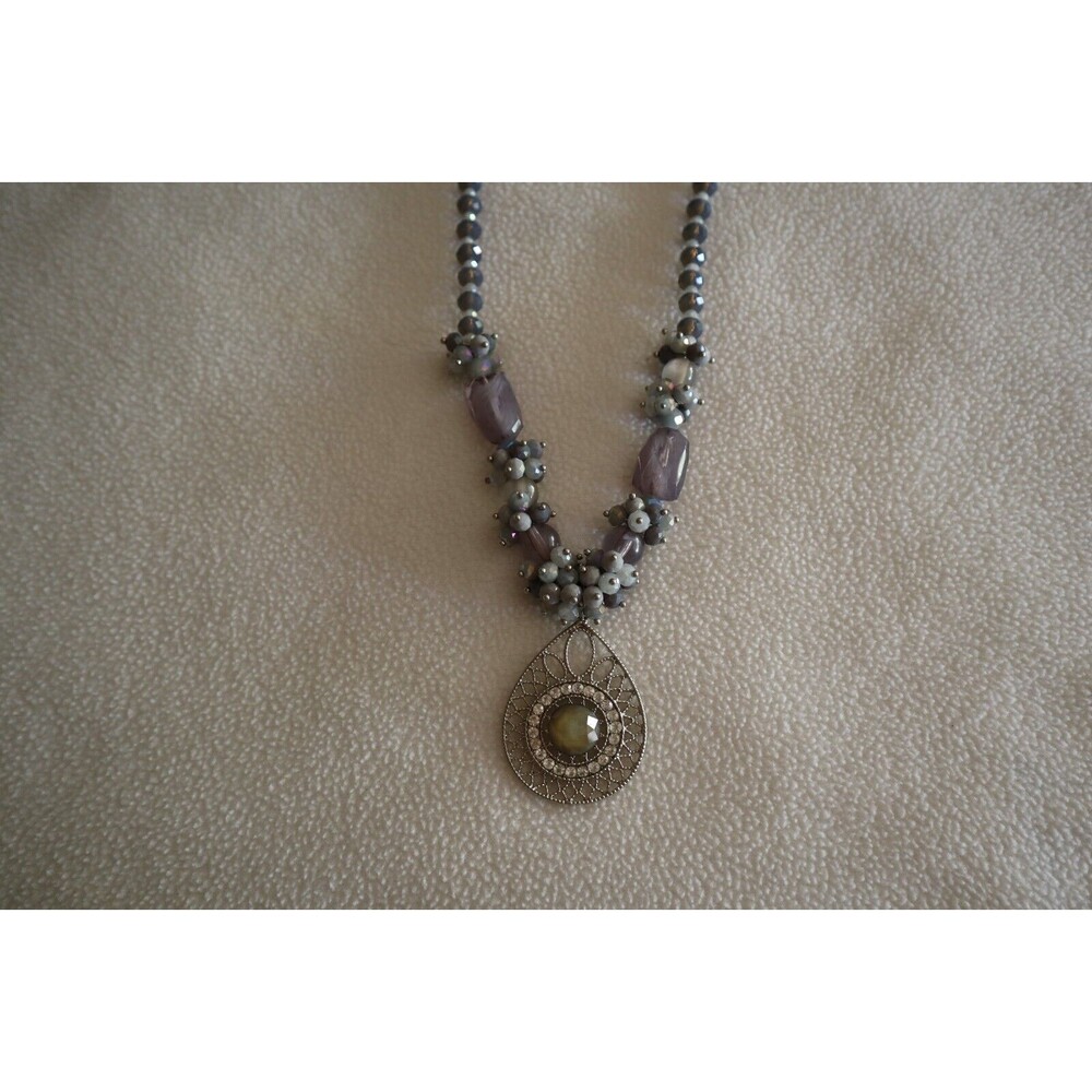 Necklace Gray Purple Faceted Beads Cluster Silver Tone Filigree Pendant 19" Boho - Picture 5 of 10